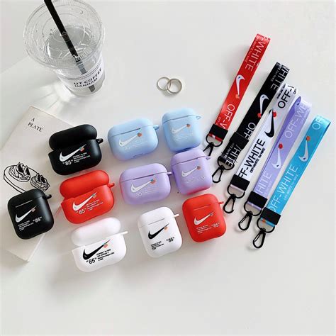 airpods case nike schwarz|nike airpods case with keychain.